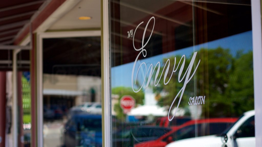 Round Rock showing signage