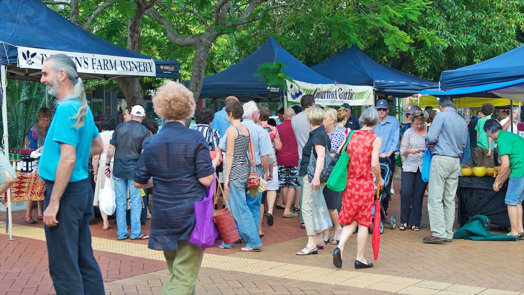 Lismore which includes markets as well as a large group of people