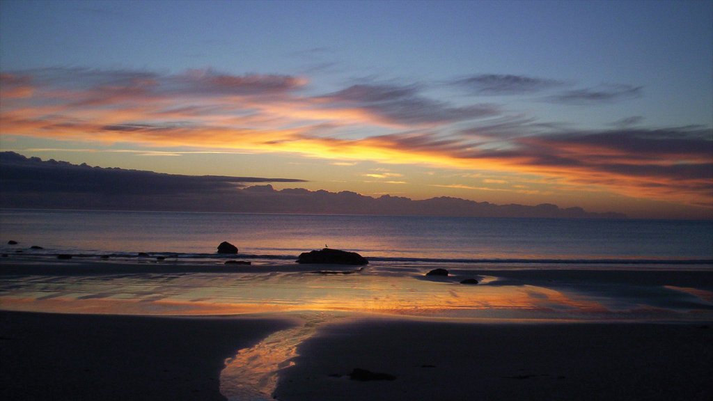 Boat Harbour showing a sunset and general coastal views