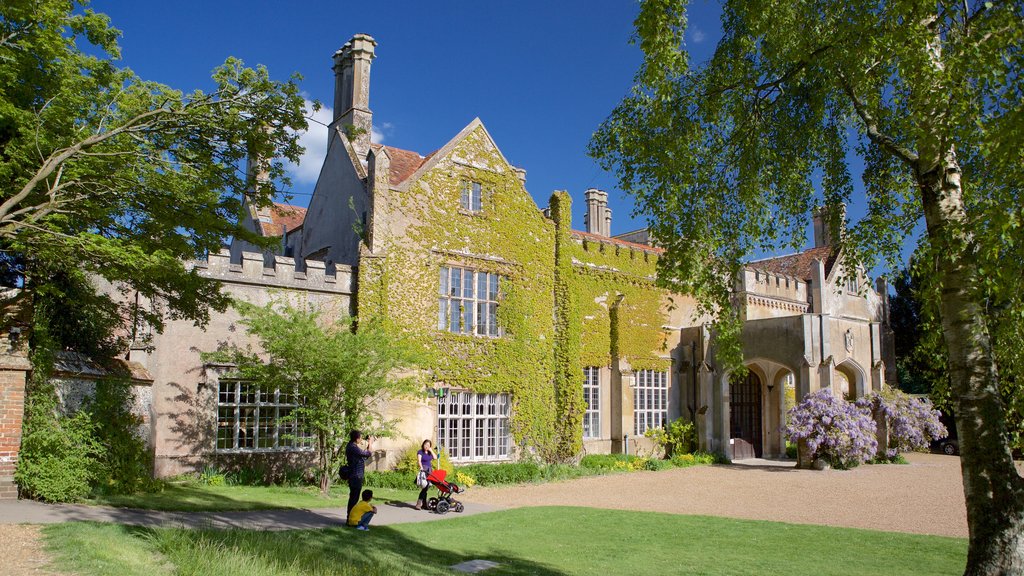 Marwell Zoo showing heritage architecture