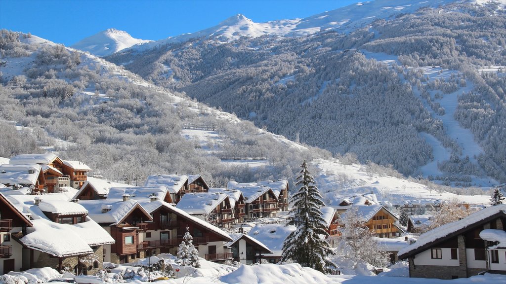 Bardonecchia featuring mountains, a small town or village and snow