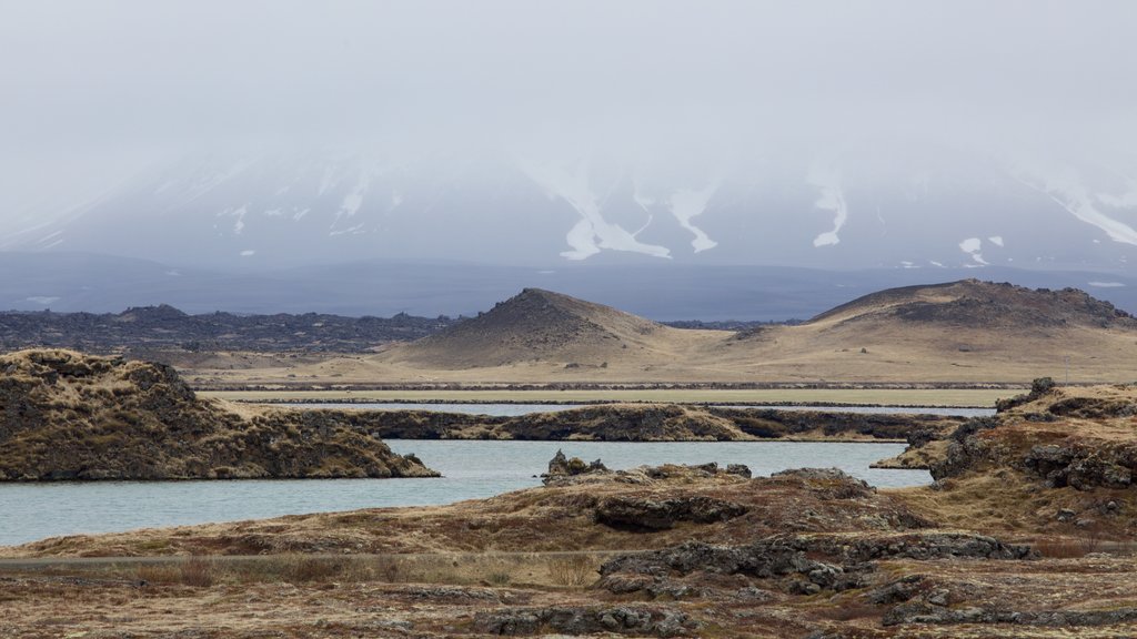 Myvatn que inclui neblina