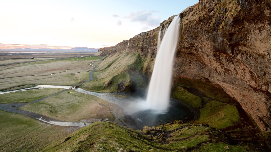 Seljalandsfoss featuring a cascade