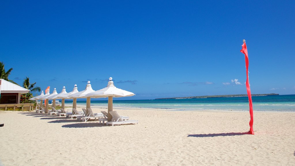 Santa Fe showing a beach and general coastal views