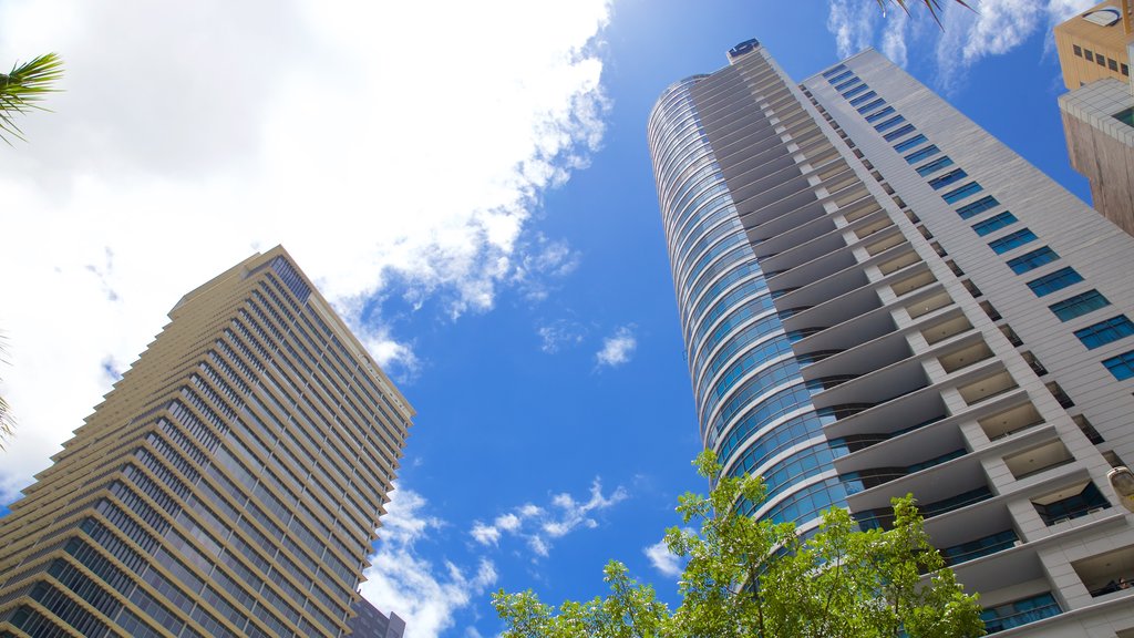 Ortigas Center ofreciendo un rascacielos y una ciudad