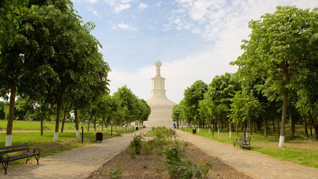 Tropaeum Traiani que incluye un parque