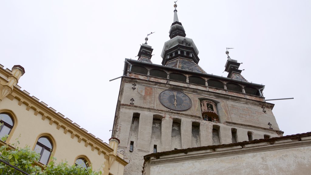 La tour de l\'Horloge montrant architecture patrimoniale