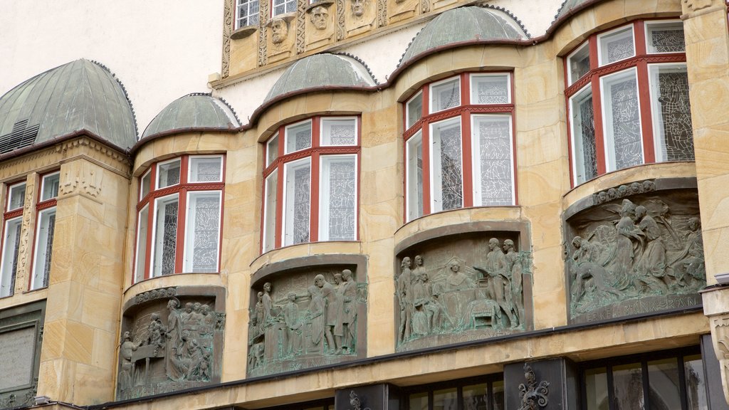 Tirgu Mures Cultural Palace showing heritage architecture