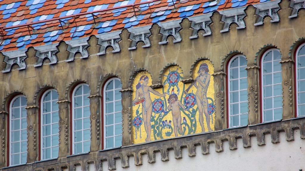 Tirgu Mures Cultural Palace showing heritage architecture and outdoor art