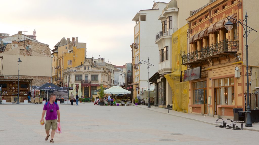 Plaza Ovid y también un hombre