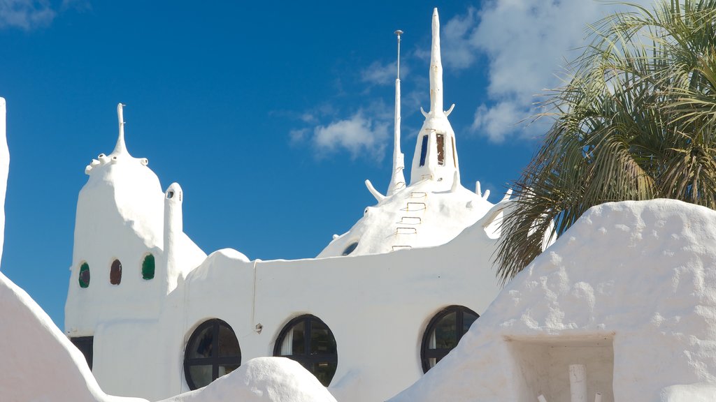 Punta Ballena featuring modern architecture