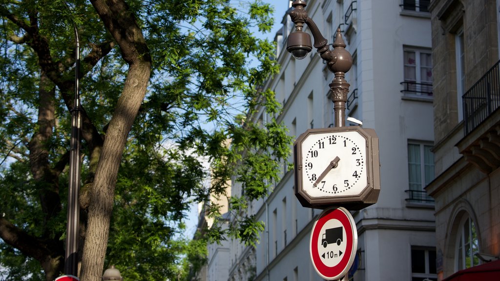 Grands Boulevards mostrando una ciudad