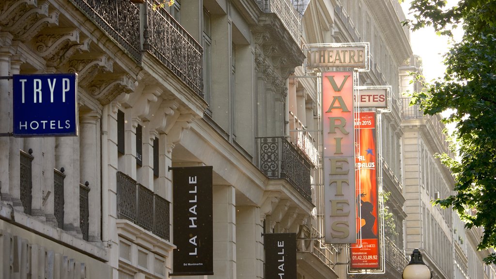 Grands Boulevards ofreciendo señalización