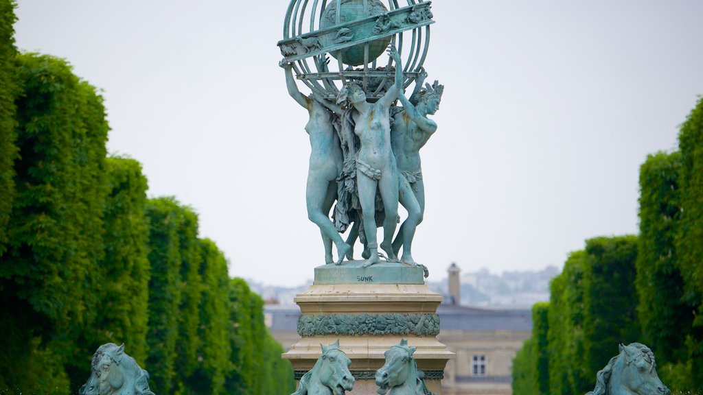 6º Arrondissement mostrando uma estátua ou escultura