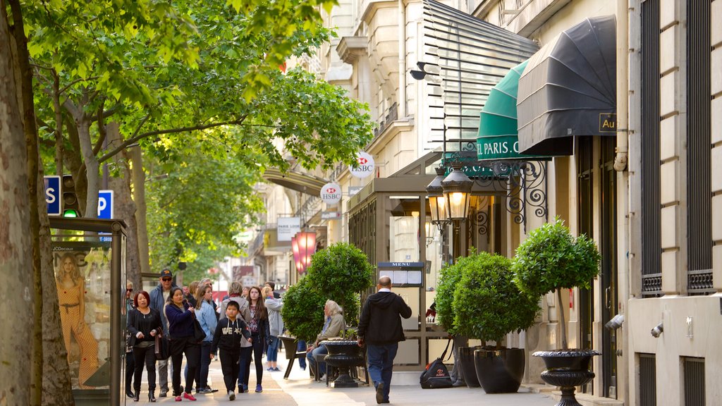 9th Arrondissement showing street scenes as well as a small group of people