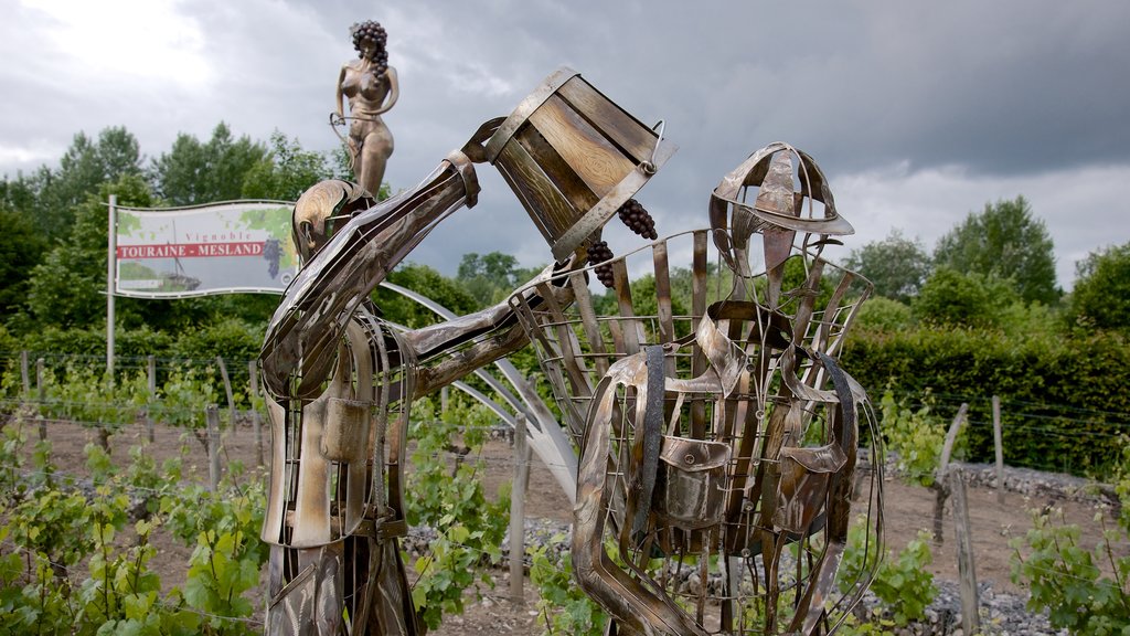 Chaumont-sur-Loire mostrando arte al aire libre