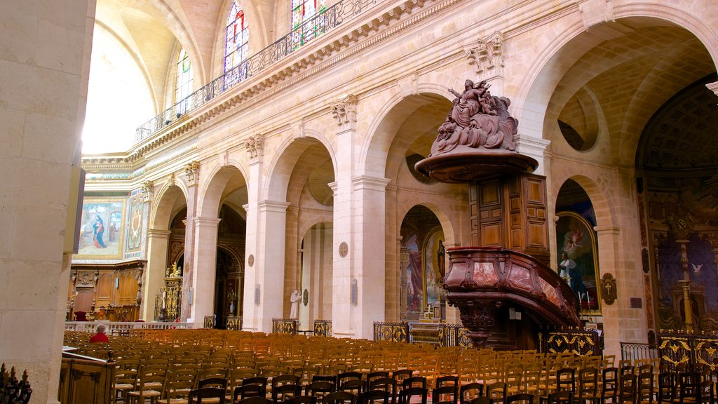 Notre Dame-kirken og byder på historiske bygningsværker, en kirke eller en katedral og interiør