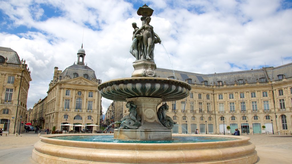 Place de la Bourse som inkluderar historisk arkitektur och en fontän