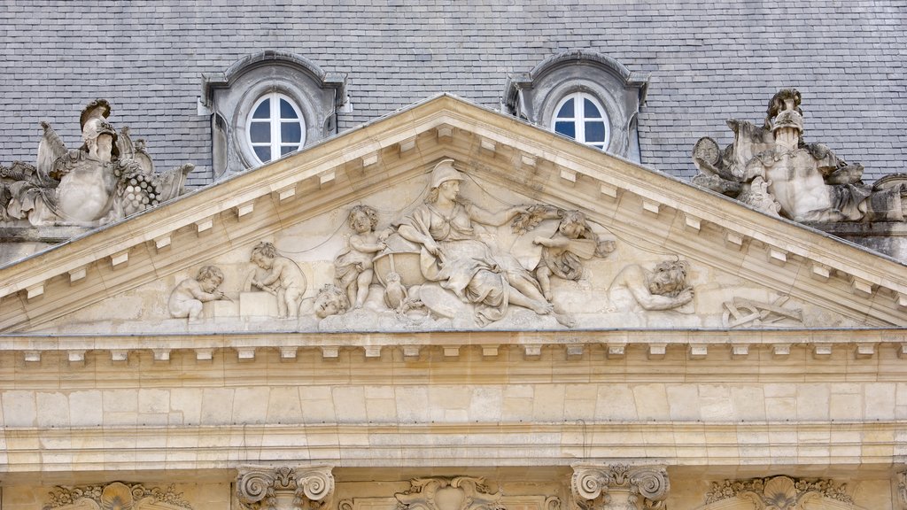 Place de la Bourse toont historische architectuur