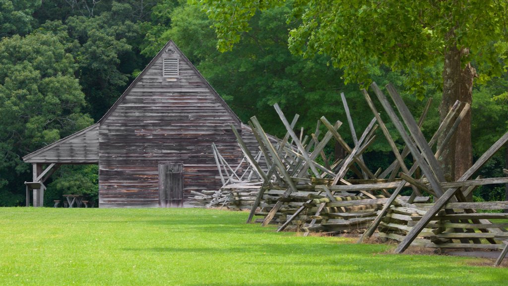 Parc historique de Pemberton montrant un jardin et éléments du patrimoine