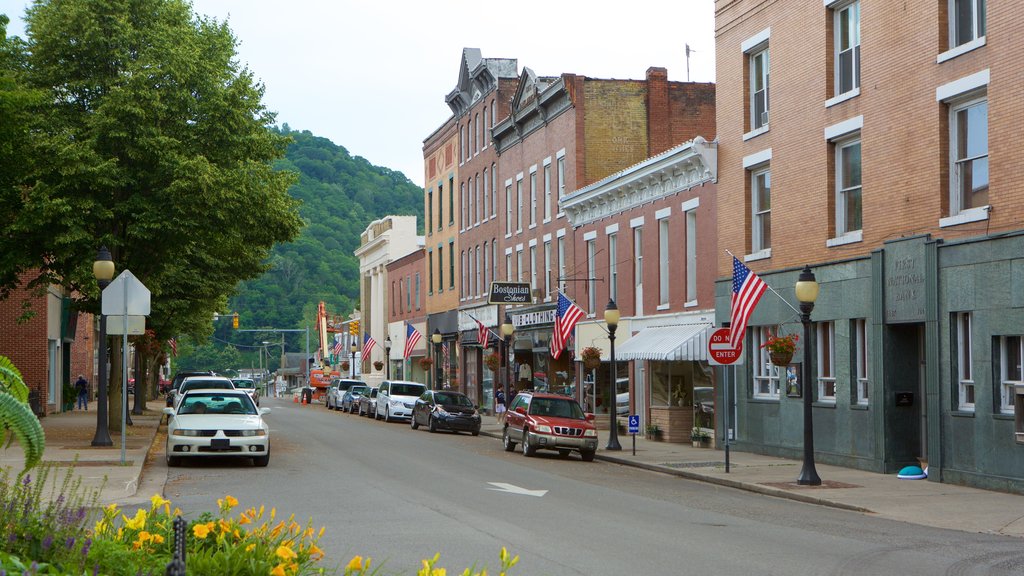 Hinton featuring heritage elements, street scenes and a small town or village