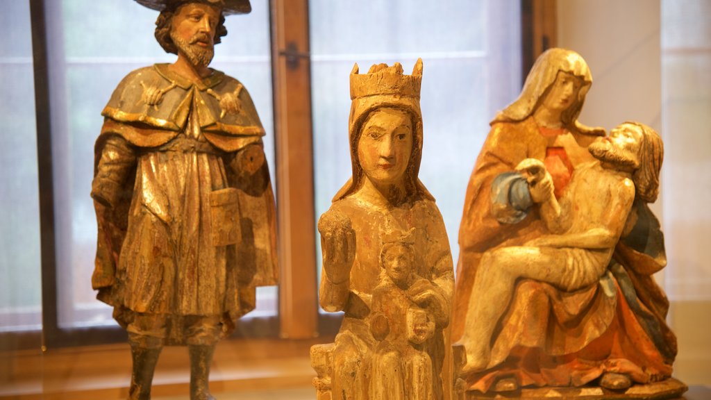 Liechtenstein National Museum showing interior views