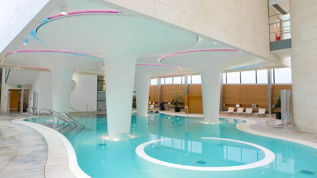 Thermae Bath Spa which includes a pool and a day spa