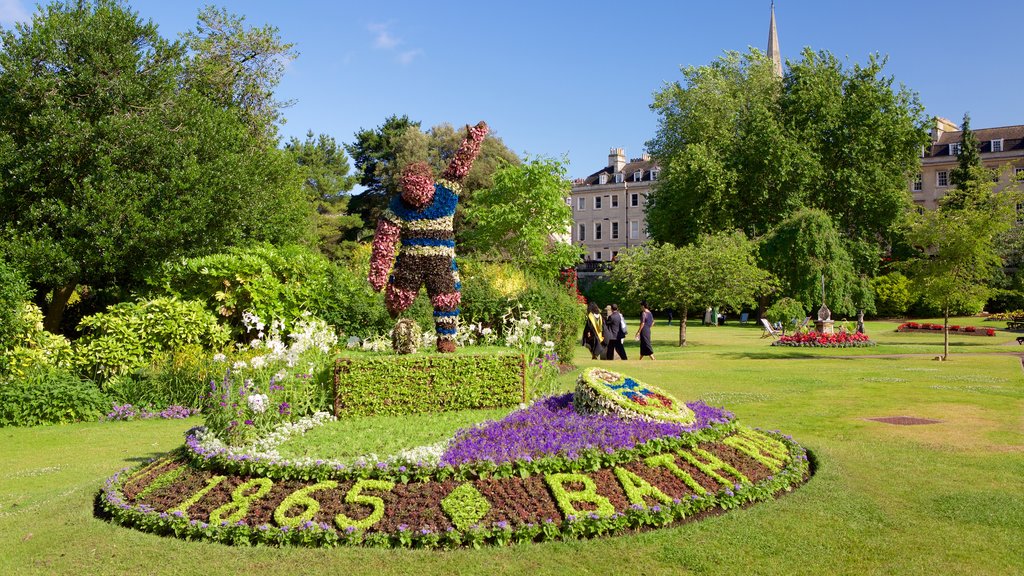 Parade Gardens showing a garden, flowers and a memorial