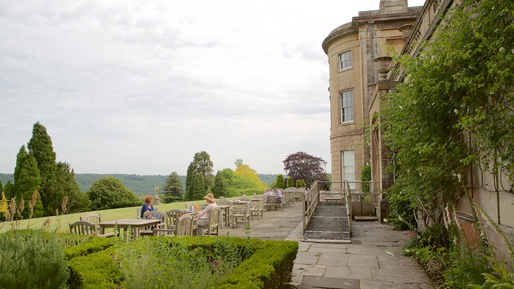 American Museum in Britain showing outdoor eating