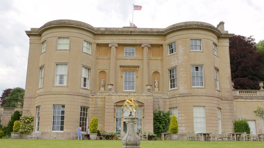 American Museum in Britain showing heritage architecture and a monument