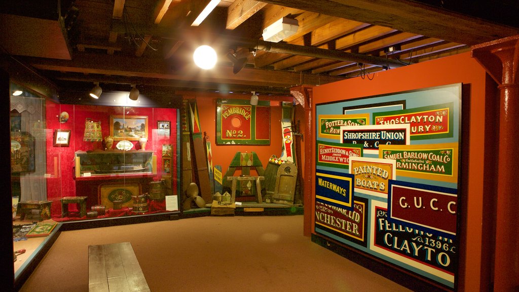 Gloucester Waterways Museum showing signage and interior views