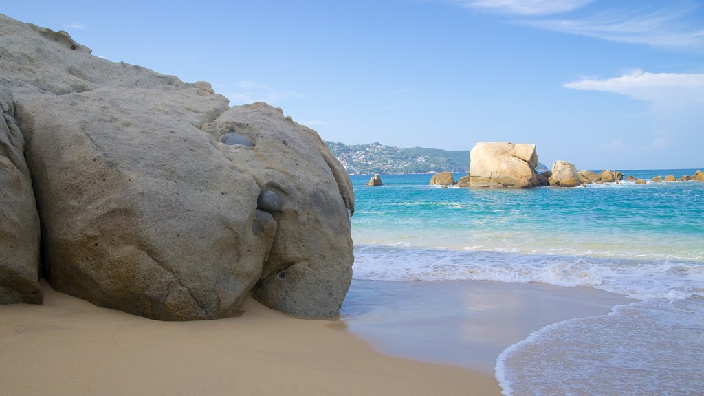 Praia de Condesa mostrando uma praia