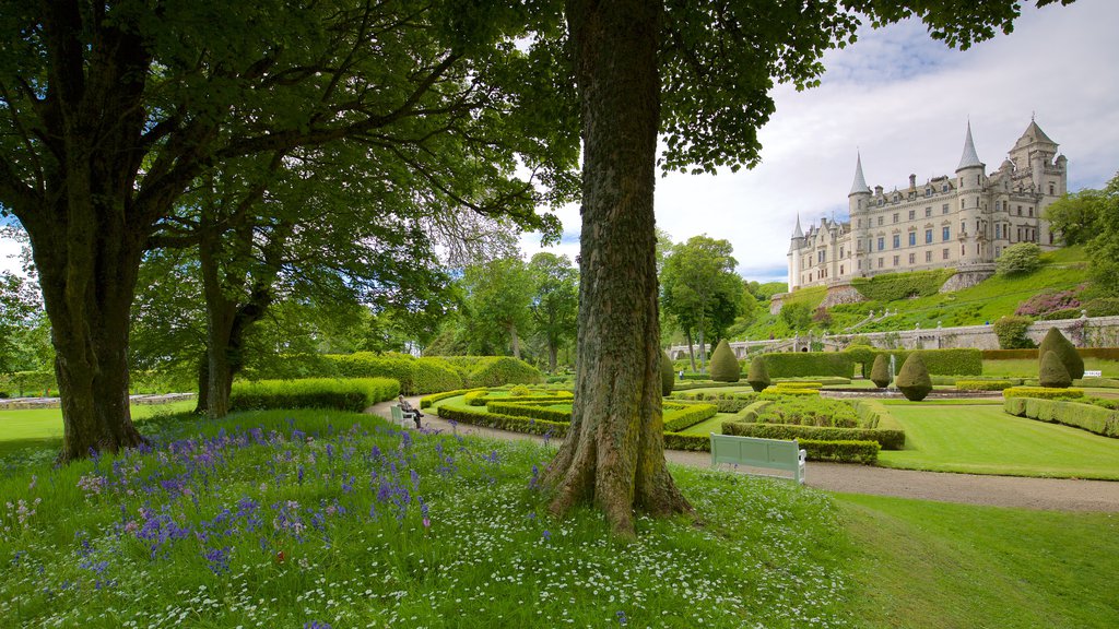 Dunrobin Castle som omfatter historiske bygningsværker, et slot og kulturarvsgenstande