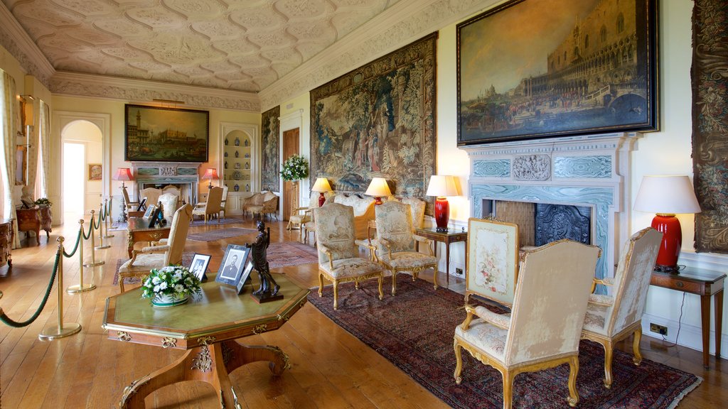 Dunrobin Castle showing interior views, château or palace and heritage elements