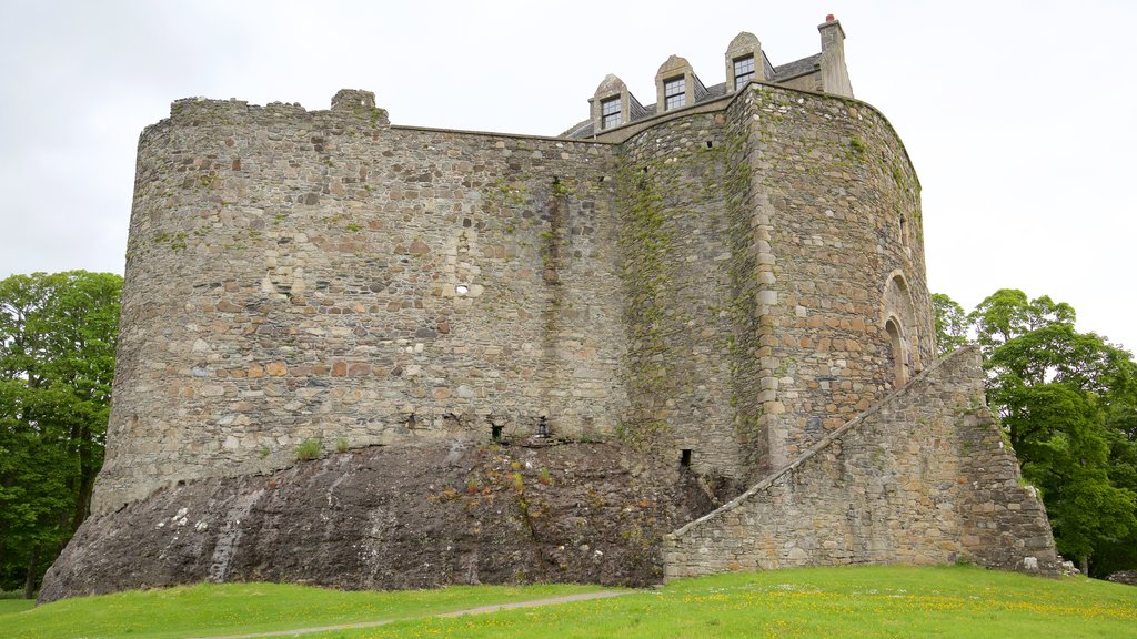 Dunstaffnage Slot og Kapel som viser historiske bygningsværker, slot eller palads og kulturarvsgenstande