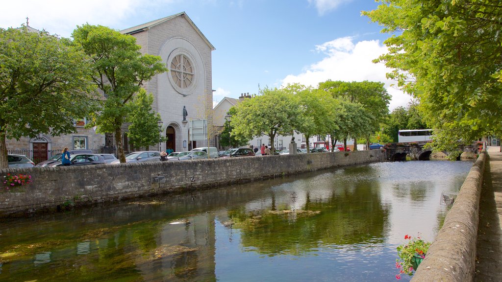 Westport mettant en vedette rivière ou ruisseau