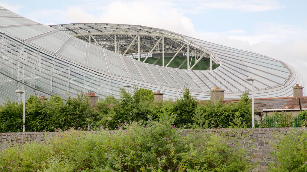 Aviva Stadium que inclui arquitetura moderna e arquitetura de patrimônio