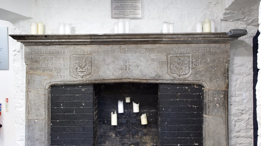 Blackrock Castle showing interior views