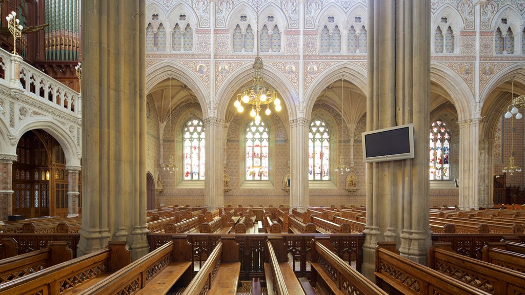 St. Patrick\'s Cathedral showing heritage elements, a church or cathedral and heritage architecture