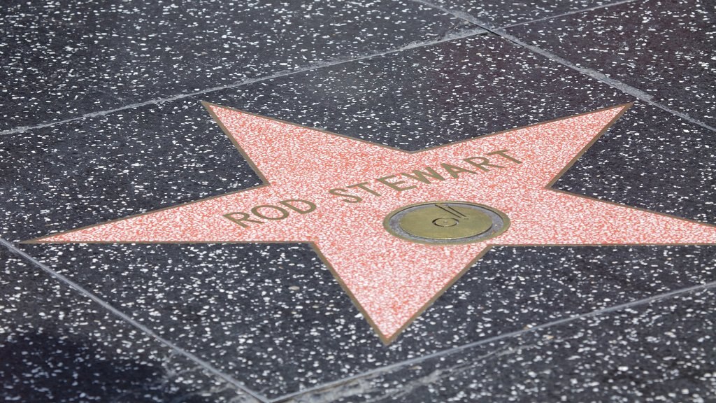 Hollywood Boulevard featuring signage