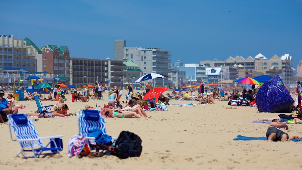 Ocean City Beach mostrando una playa, una ciudad costera y vistas generales de la costa