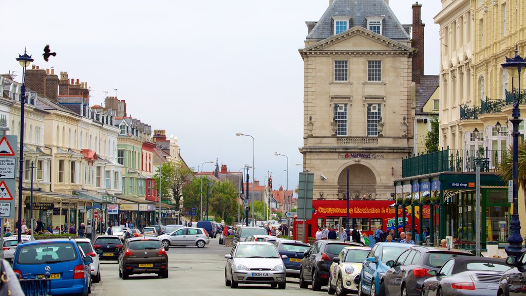 Llandudno ofreciendo imágenes de calles