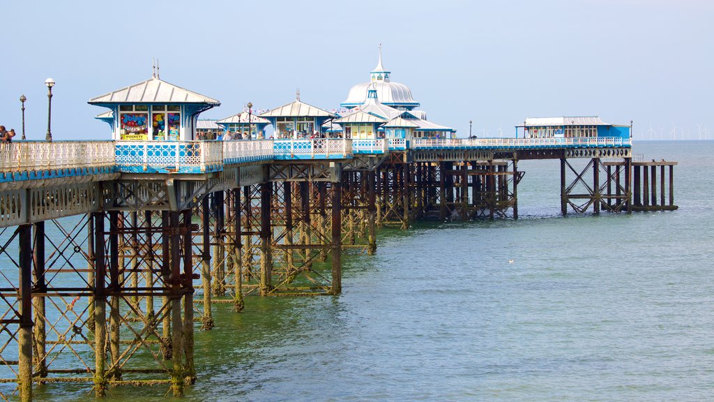 Llandudno Pier showing general coastal views