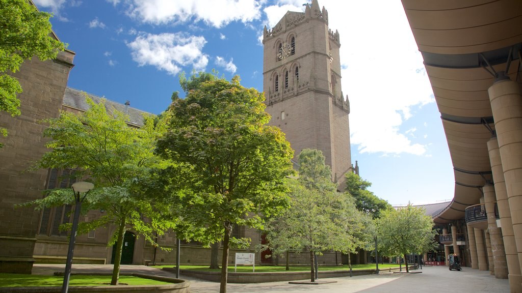 Dundee mettant en vedette scènes de rue et patrimoine historique