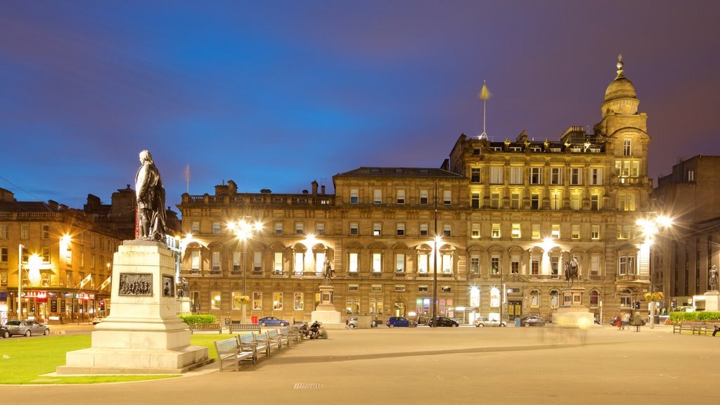 George Square showing a square or plaza and night scenes