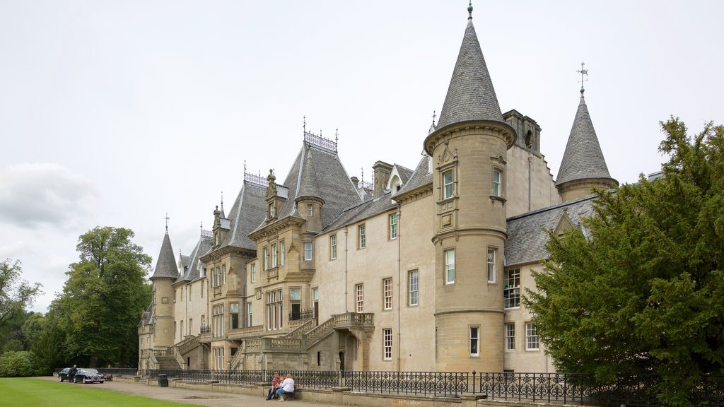 Callendar House que incluye elementos patrimoniales y castillo o palacio