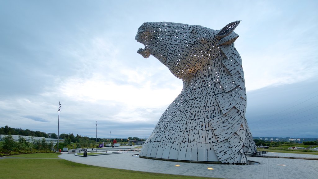 Grangemouth which includes outdoor art