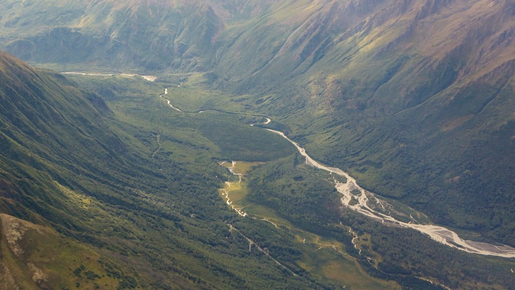 Chugach State Park showing a gorge or canyon