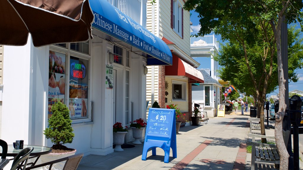 Ocean City featuring street scenes