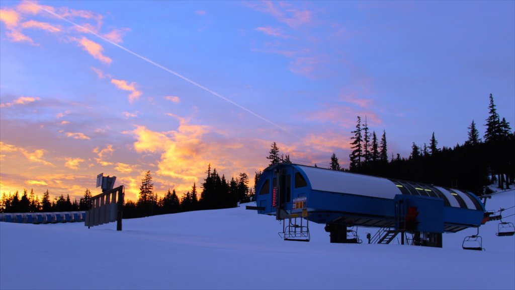 Mt. Bachelor Ski Resort which includes snow and a sunset